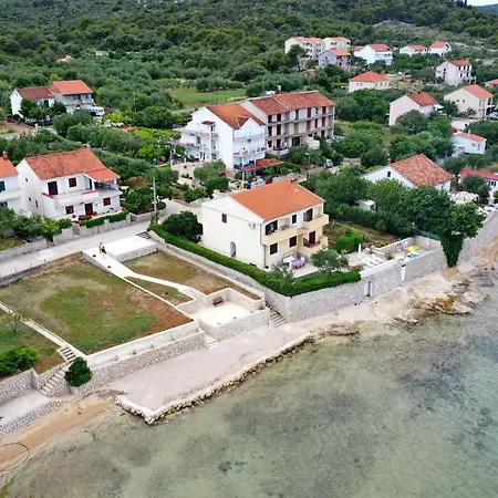 Blazenka - 20m From The Sea דירה