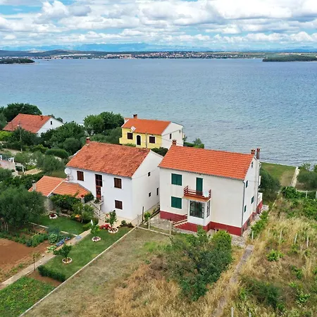Blazenka - 20m From The Sea דירה *